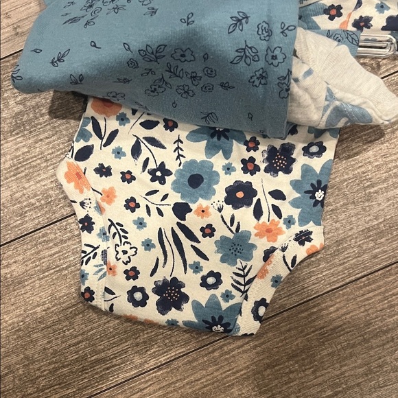 Carter’s Onesie NWT - Picture 5 of 5